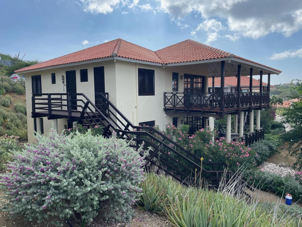 Villa At The Beach, Blue Bay Golf & Beach Resort Exterior photo