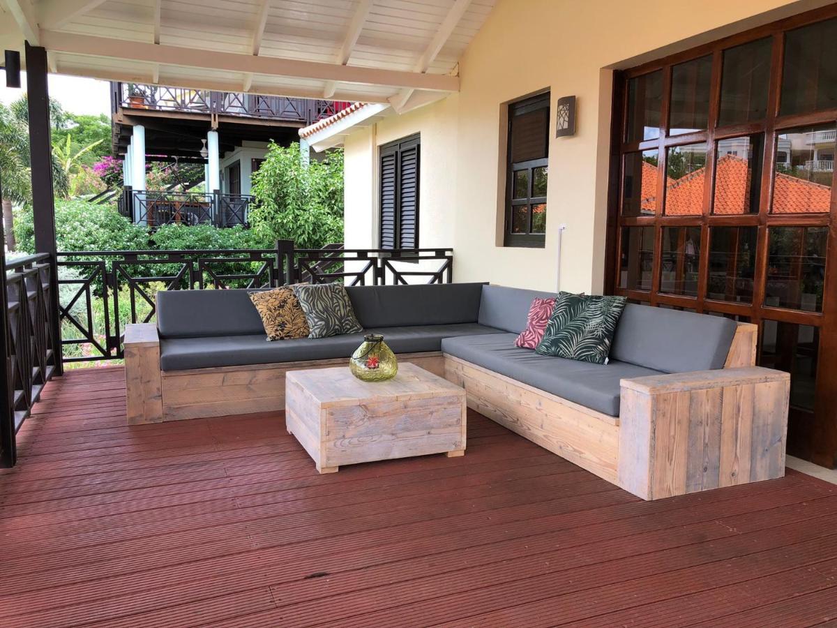 Villa At The Beach, Blue Bay Golf & Beach Resort Exterior photo