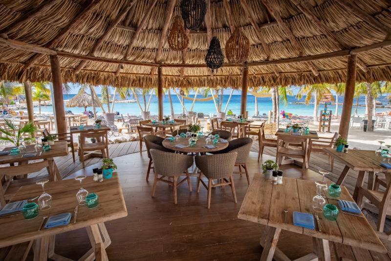 Villa At The Beach, Blue Bay Golf & Beach Resort Exterior photo