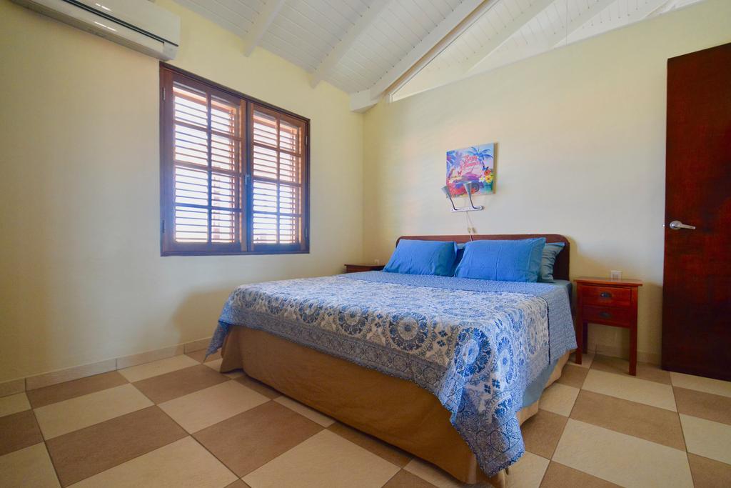 Villa At The Beach, Blue Bay Golf & Beach Resort Exterior photo