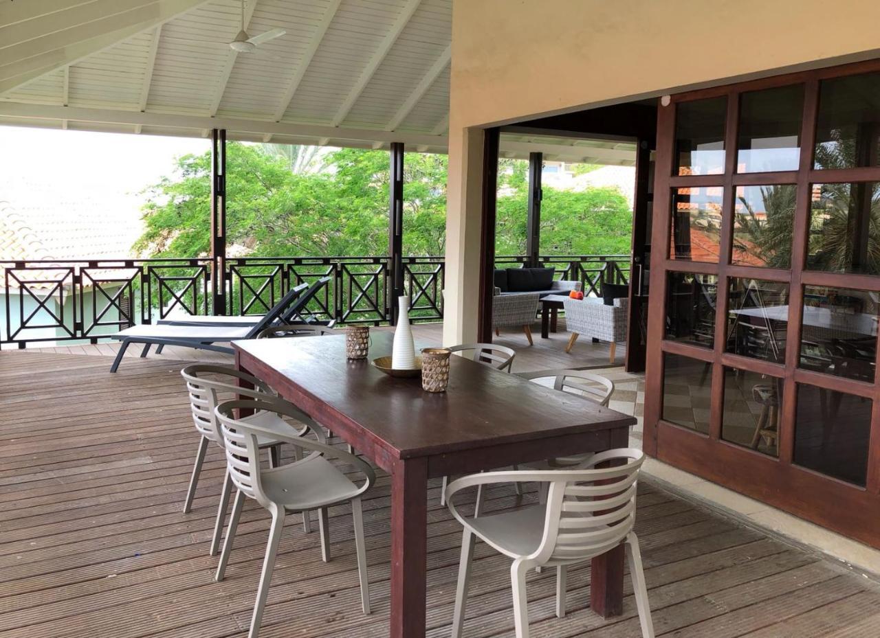 Villa At The Beach, Blue Bay Golf & Beach Resort Exterior photo